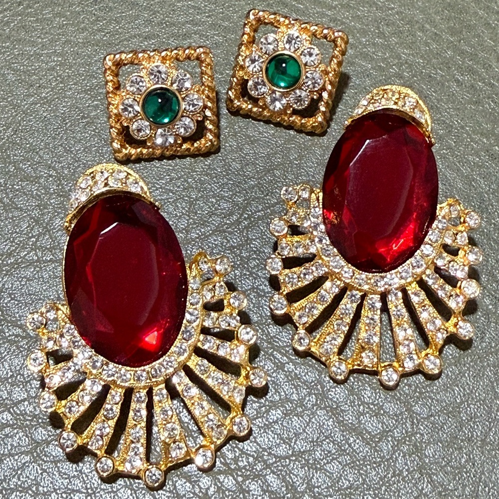 Vintage Tara Red / Retro Macaron Green Gold Tone Rhinestone Post Back Earrings